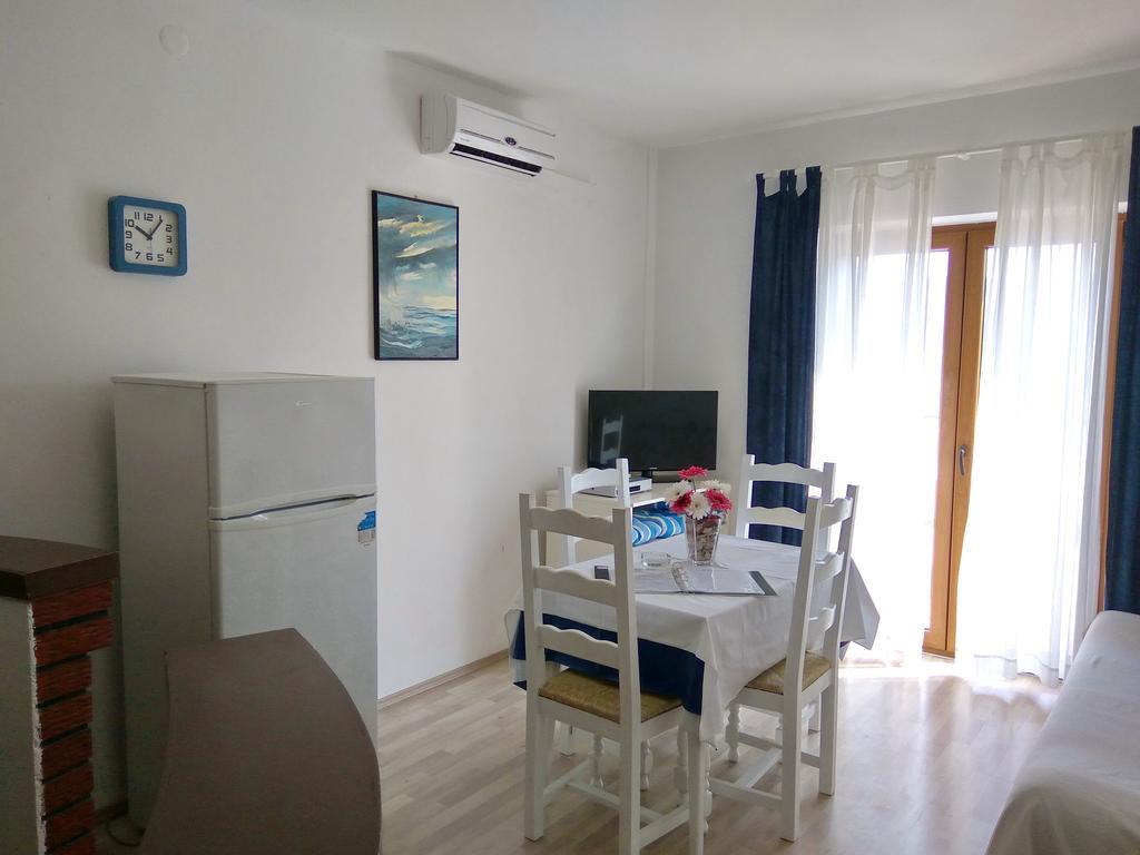 Family Apartments K&M พาก ภายนอก รูปภาพ